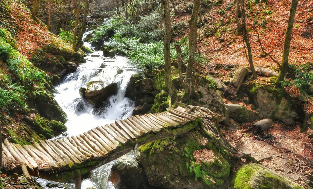 شلال ومغارة أويلات