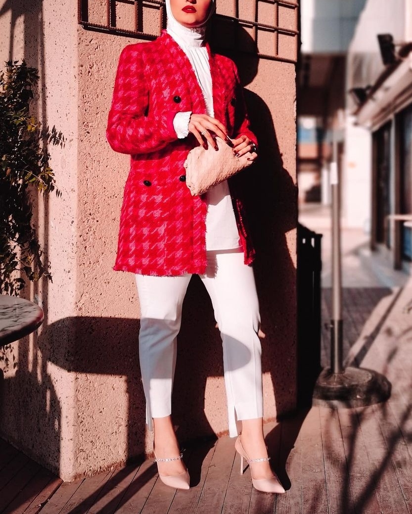 الإطلالة الثالثة