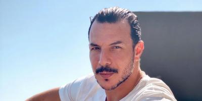 باسل خياط: قد اعتزل التمثيل.. وما يربطني بزوجتي ناهد اكبر من الحب