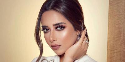 الجمهور يستذكر موقف بلقيس فتحي من إسراء غريب بعد تعرضها لموقف محرج في موسم الرياض