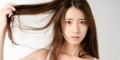 5 أسباب لتقصّف الشعر.. أبرزها الاستخدام المفرط للشامبو