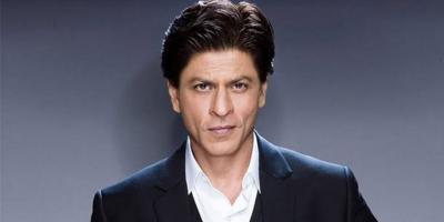 معجبوا شاروخان يحتفلون بخروج ابنه من السجن.. فيديو وصور