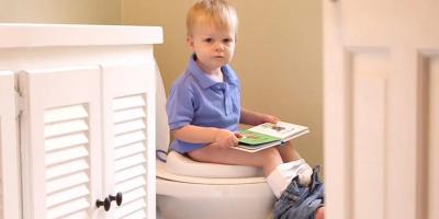 نصائح تساعدك في تدريب طفلك على استخدام المرحاض