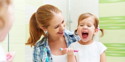 5 عادات سيئة يتبعها طفلك تؤثر على صحة الفم والأسنان