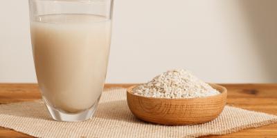 بدلًا من البوتوكس.. كيف يمكنكِ استخدام ماء الأرز للحصول على بشرة مشدودة ومشرقة؟