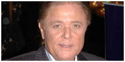 محمود عبدالعزيز: تزوج مرتين ورفض دور مهم بسبب مشهد التابوت