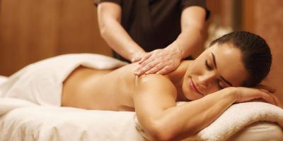  انواع من المساج يمكن أن تساعدكِ في تخفيف التوتر والألم