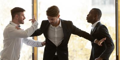 6 إشارات تؤكد أن الشخص الذي تتعامل معه لديه عقدة التنافس