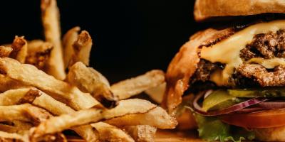 5 أطعمة تحتوي على الدهون المتحولة..تعرفي عليها