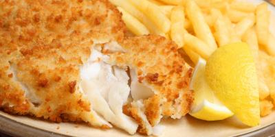 رائحة قلي السمك تُزعجك.. حيل تُساعدك للتخلص منها