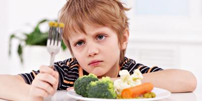 علامات تشير إلى نقص غذاء طفلك