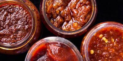 الصلصات الحارة: وصفات لمحبي الأطعمة الحارة