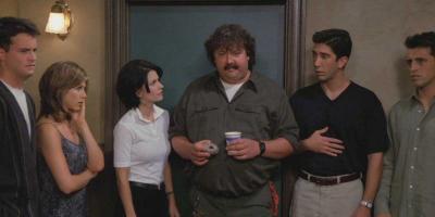 وفاة نجم مسلسل Friends عن 67 عامًا