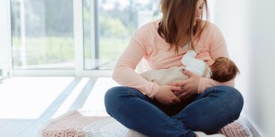أسباب تساعد على زيادة الشعور بآلام الرضاعة الطبيعية.. تعرفي إليها