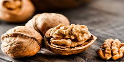 فوائد الجوز (عين الجمل) للبشرة