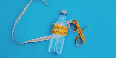 طرق للتخلص من وزن الماء الزائد في الجسم