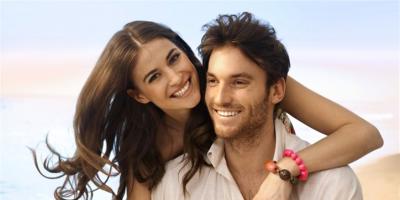 ضعي هذه الأمور في الاعتبار قبل الارتباط بصديقك المقرب