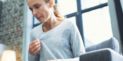 خلافًا للشائع.. الهبات الساخنة ليست عرضًا لانقطاع الطمث بل مؤشرًا لتداعيات صحية خطيرة