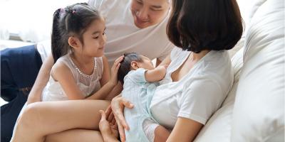 الرضاعة الطبيعية منذ الساعة الأولى للولادة: ما ينفع وما يضر