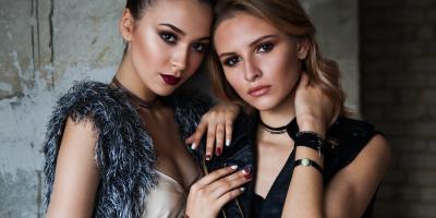 من برج الحمل إلى العذراء.. إليك ما يناسبك من الأزياء!