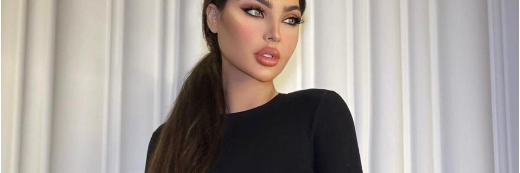 الفنانة قمر