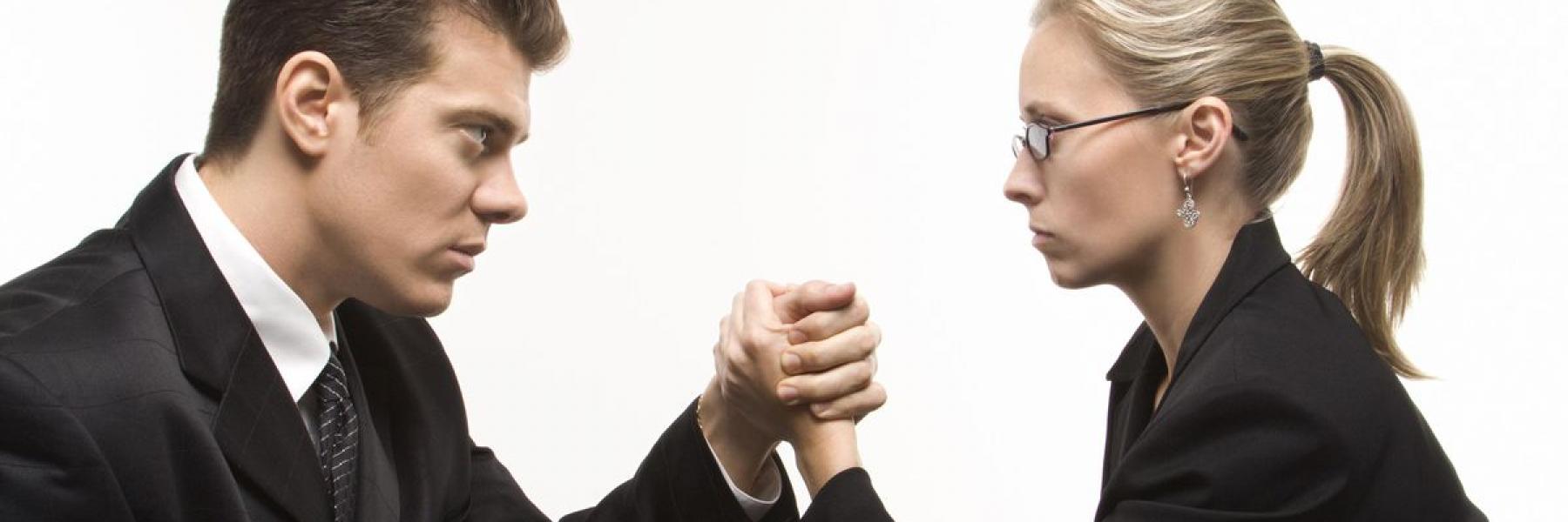 دراسة تقارن بين أداء قادة البلاد الاناث والذكور