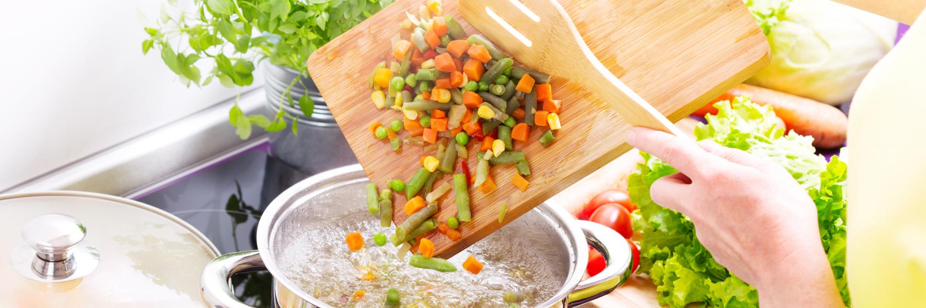 شوربة خضار بالكريمة