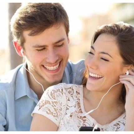 ثنائي رومانسي