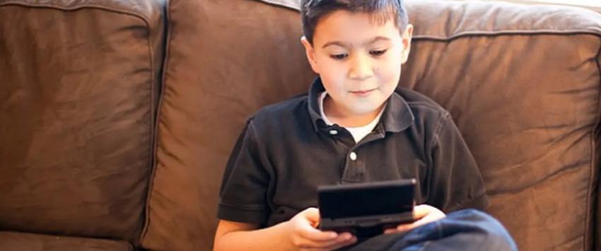 الانترنت والأطفال