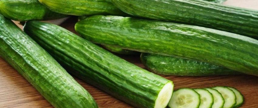 إليكِ فوائد استخدام ماء الخيار للعناية بالبشرة