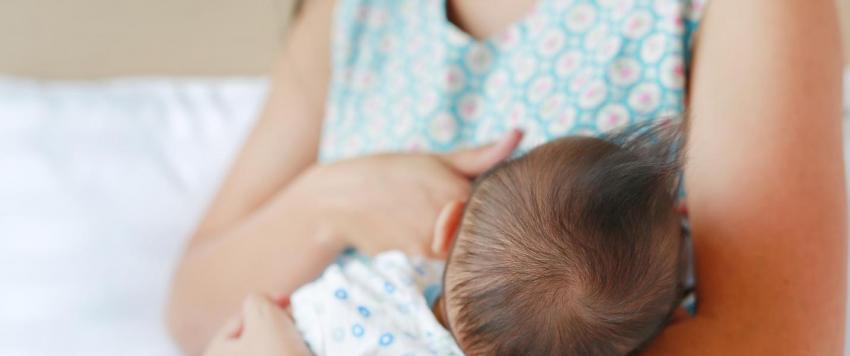 الرضاعة الطبيعية