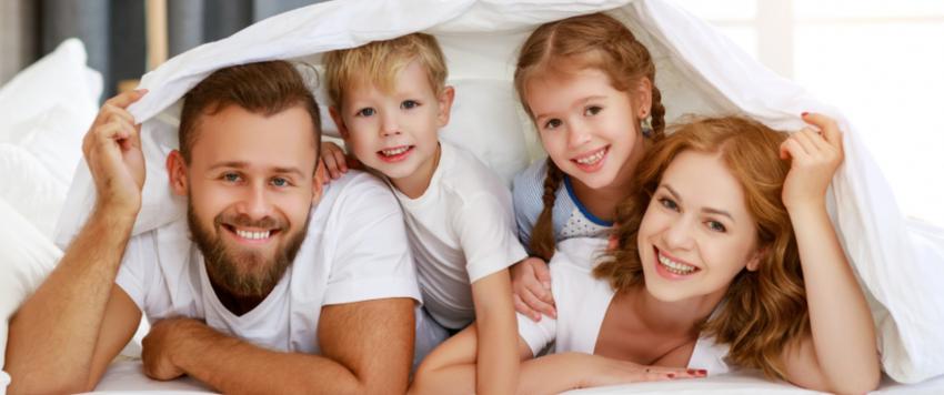 يعتبر سرد قصة أهم فكرة لقضاء وقت ممتع مع العائلة بعيدا عن الهاتف