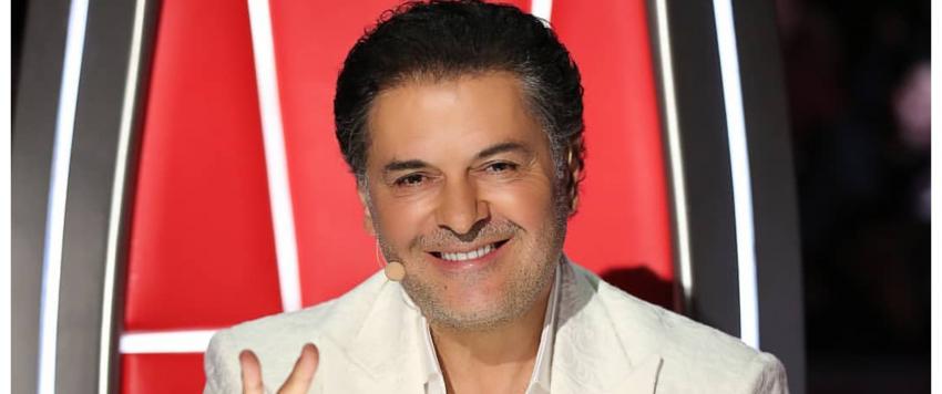 راغب علامة يبتكر طريقة جديدة للمصافحة خوفًا من "كورونا".. شاهد (فيديو)