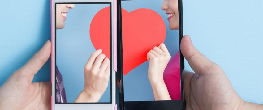 رسائل ومسجات عيد الحب 2022