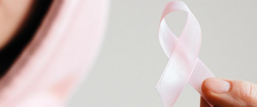 علامات تحذيرية تدل على احتمالية الإصابة بسرطان الثدي