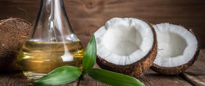 فوائد زيت جوز الهند للمعدة والإمساك