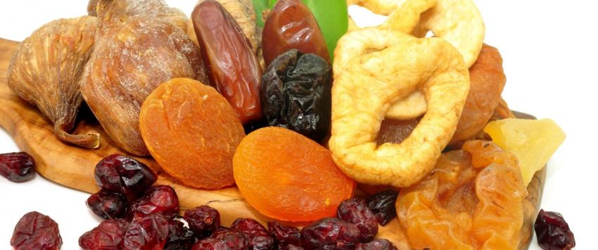 فواكه مجففة