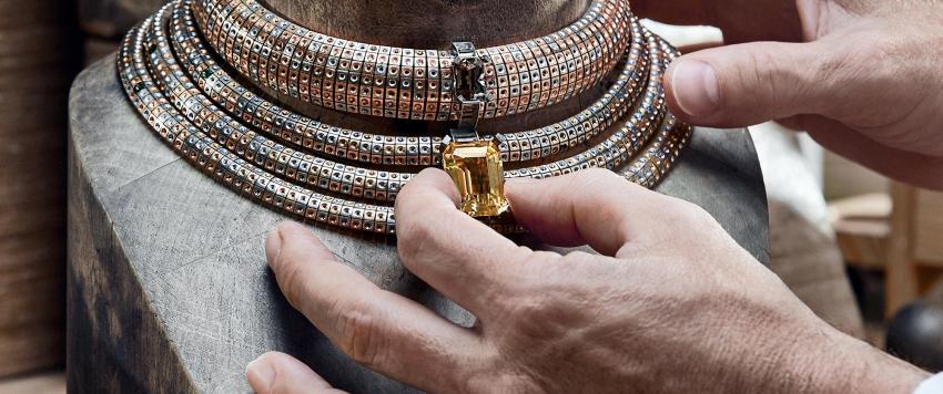 المجوهرات الأنيقة