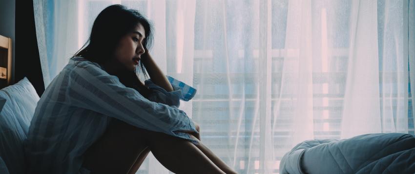 ما هو القلق المسائي.. وكيف نسيطر عليه