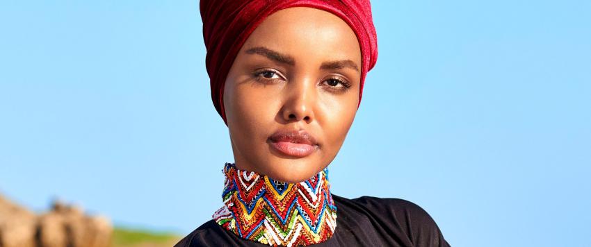 بالصور.. محطات في حياة العارضة "حليمة عدن"