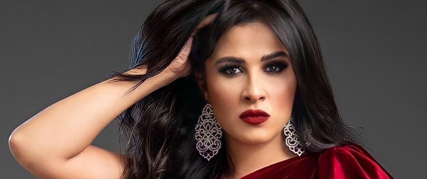 ياسمين عبد العزيز