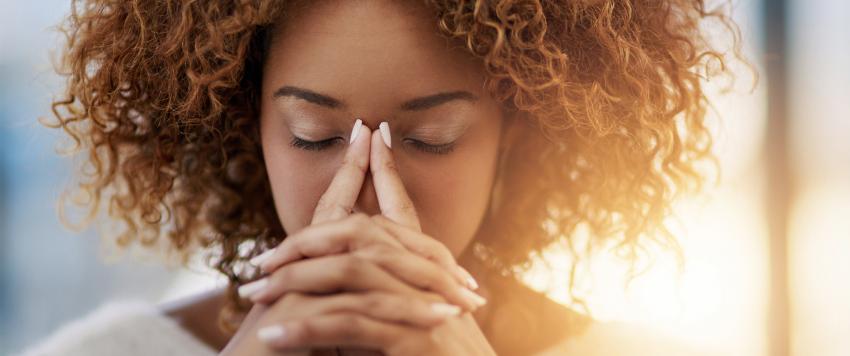 تشبه ثعبان البحر.. اكتشاف بروتين يعالج القلق والاكتئاب في "سمكة"