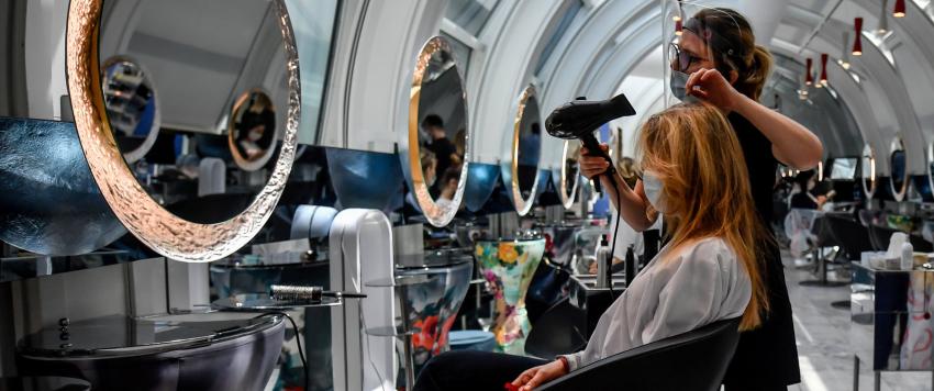 شاهدي تسريحات شعر الكورنرووس المختلفة واختاري ما يناسبك منها