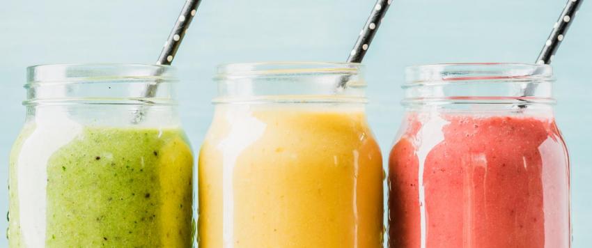  3 مشروبات طبيعية تعزز صحة القولون