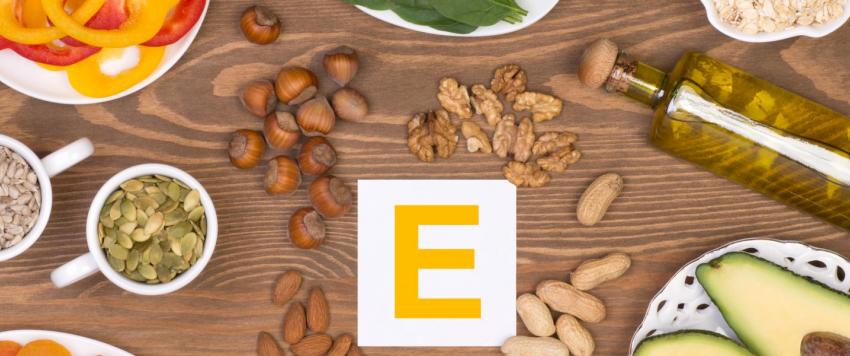 هل فعلًا يساعد فيتامين هـ في علاج الهالات السوداء ؟ إليك الإجابة