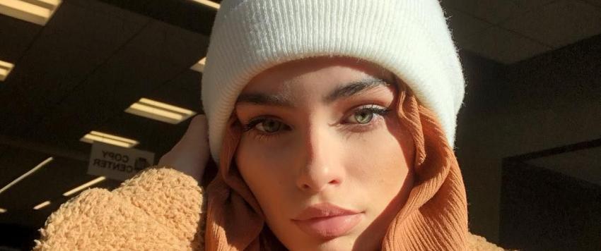 تنسيق القبعات مع الحجاب