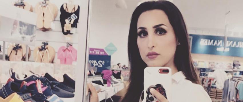 هند القحطاني غاضبة بسبب "سناب شات" وتتهمه بتلقي رشاوى هند القحطاني غاضبة بسبب "سناب شات" وتتهمه بتلقي رشاوى