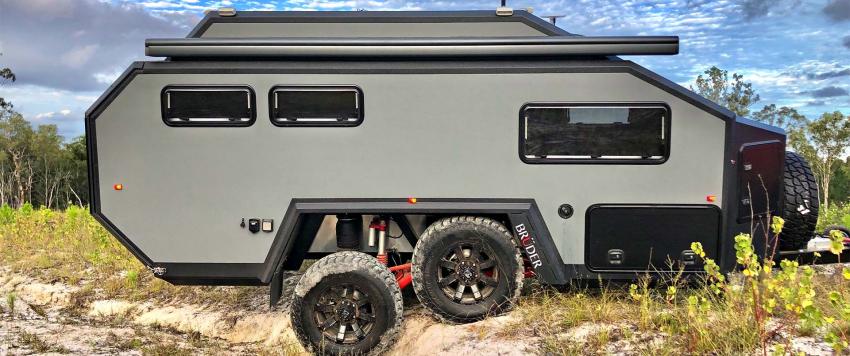 ابتكار سيارة كهربائية يمكن تحويلها إلى منزل متنقل (صور)