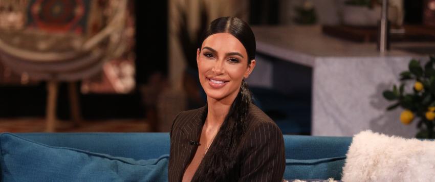 كيم كارداشيان توقع صفقة لتقديم محتوى إذاعي عن إصلاح السجون.. إليك التفاصيل