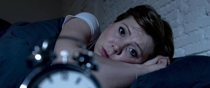 5 خطوات لحل مشكلة القلق الليلي